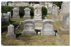 grave-of-lucille-selig-georgia