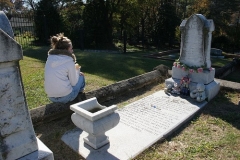 mary-phagan-tomb-side-view