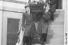 pallbearers-leo-m-frank-august-20-1915