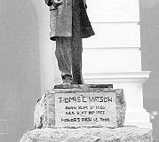 tom-watson-statue-2